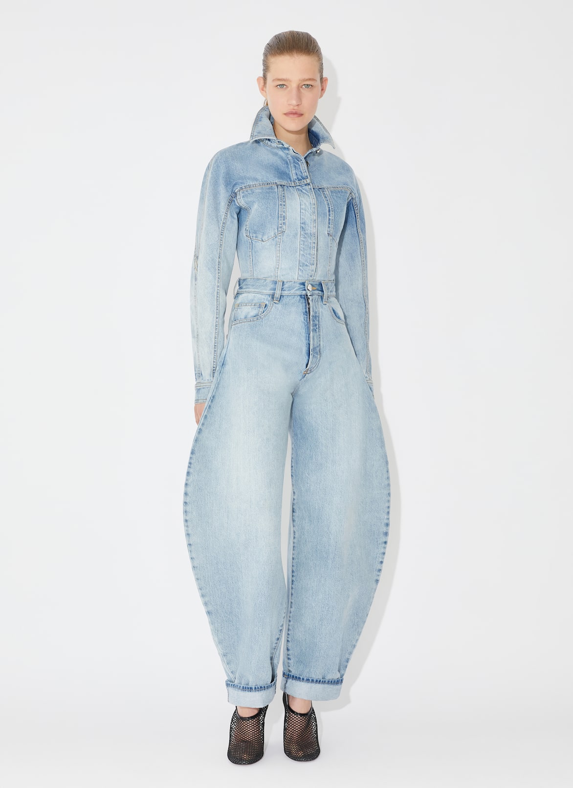 ROUND JEANS IN SKY DENIM  ALAÏA BLUE ROUND JEANS IN SKY DENIM